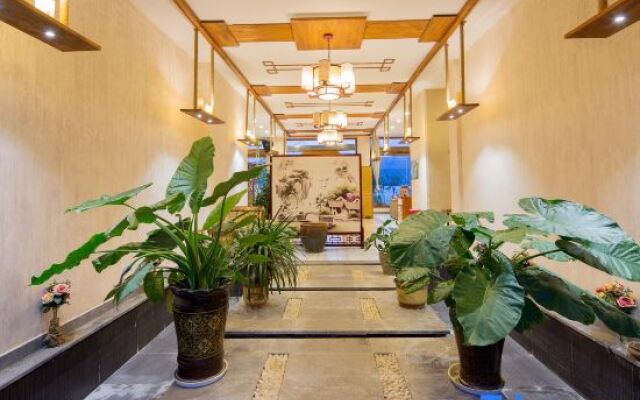 Yuehu Boutique Hotel
