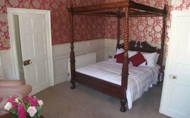 Highcroft House