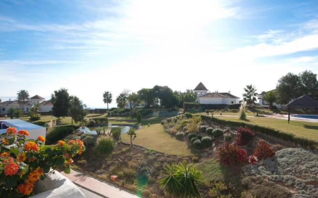 Duquesa Suites 328