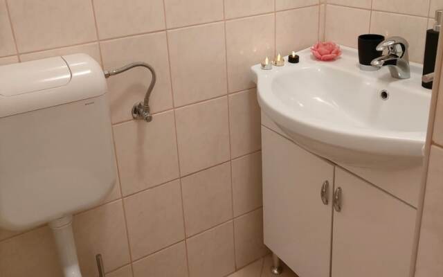 A3 Beachfront apt With big Terrace and sea View