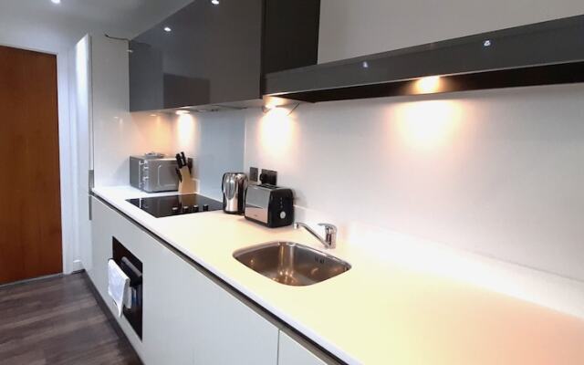 Luxury 2 bed Apt 10 mins to City Centre