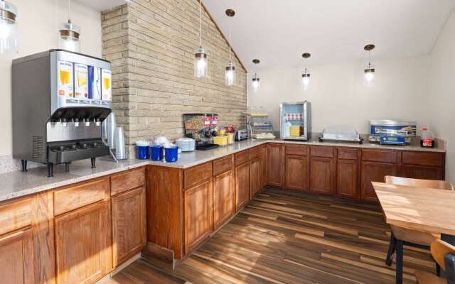 Days Inn by Wyndham Wauseon