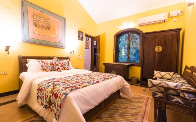 OYO 9597 Antique Studio Nerul Lake