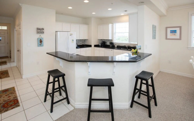 Dunes #115, Kern - 3 Br Condo