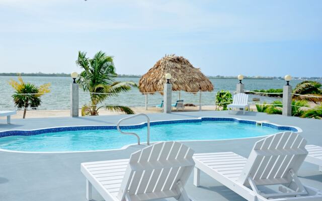 Casas de la Caye Villas