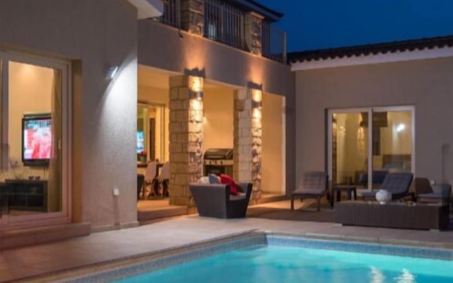 villa kristia