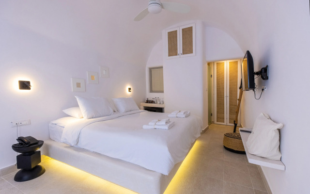 Rocabella Santorini Hotel & SPA