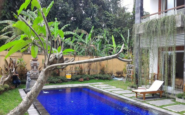 Long Lane Homestay Bali