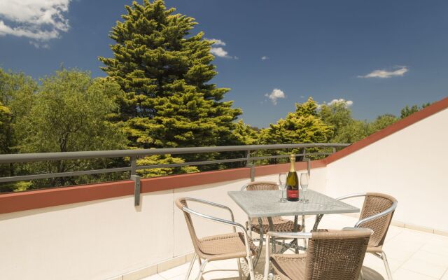 Leisure Inn Spires