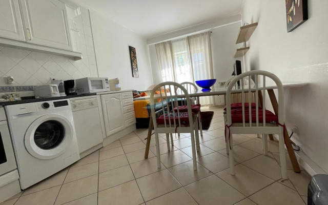 Oura Praia Hotel And Apartments