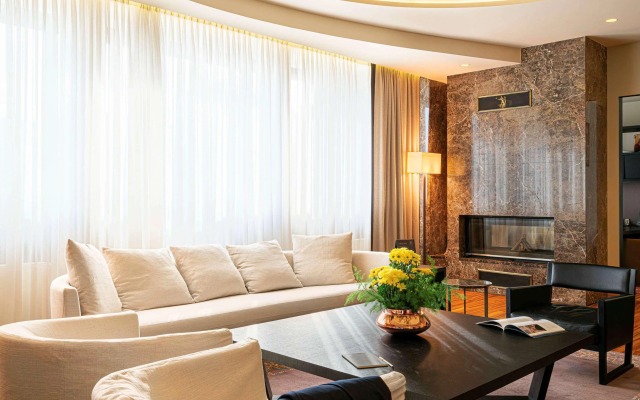 Дизайн-отель BERDS Chisinau Mgallery Hotel Collection