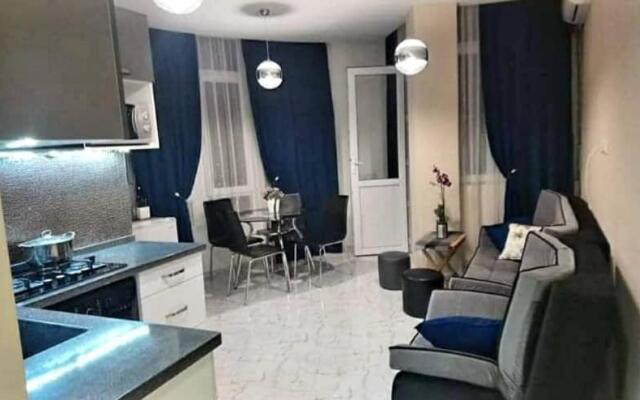 BATUMI- 2 komnatnaja kvartira