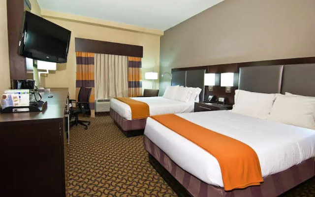 Holiday Inn Express: Pearl