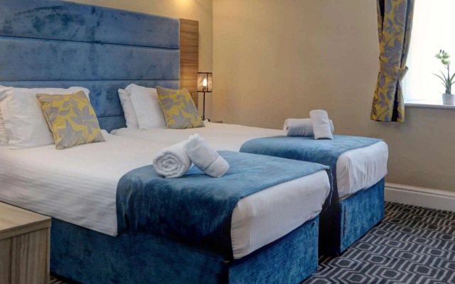 Stonecross Manor Hotel