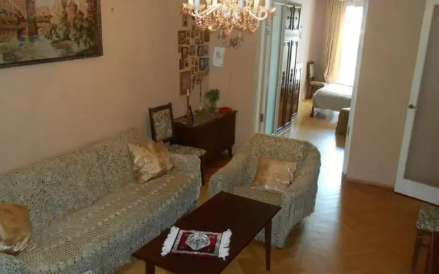 Lamara's Home