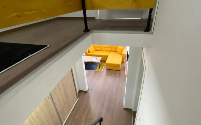 Kostas Duplex