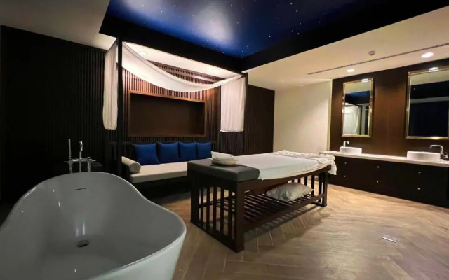 Savan Resorts