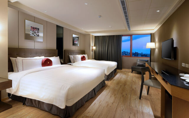 Shiny Ocean Hotel