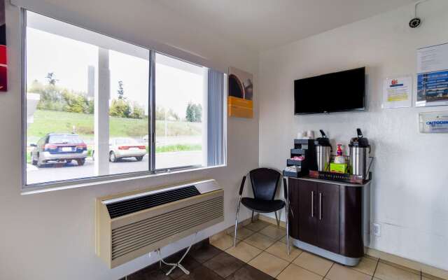 Motel 6 Kelso - Mt. St. Helens
