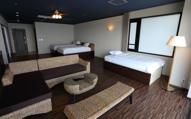 New WestPeninsula Hotel