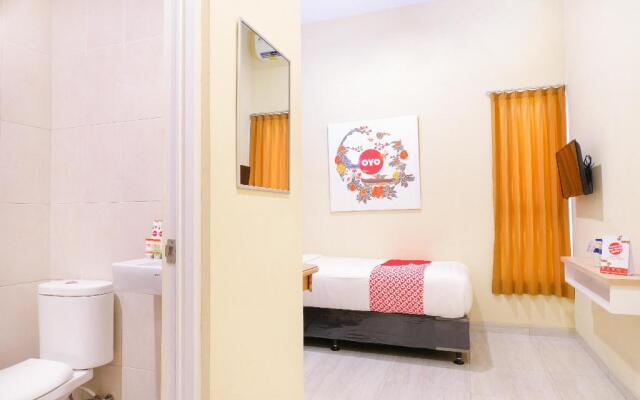 Super OYO 90033 DeHome Family