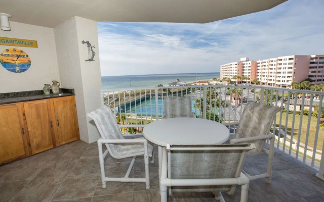 Inlet Reef 411 2 Bedroom Condo by RedAwning
