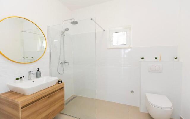 Podstrana beach appartment for 6 person