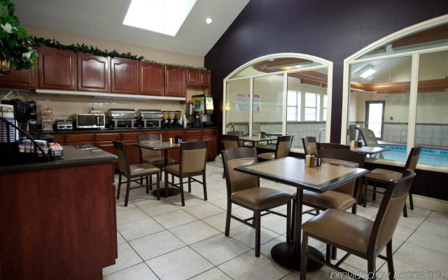 Best Western Plus Tulsa Inn & Suites