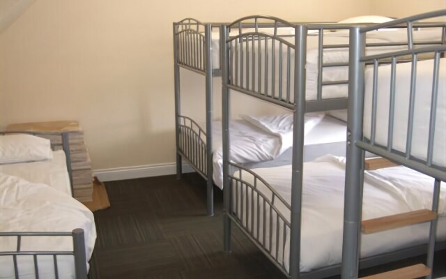 Tomlinson's Cafe & Bunkhouse - Hostel