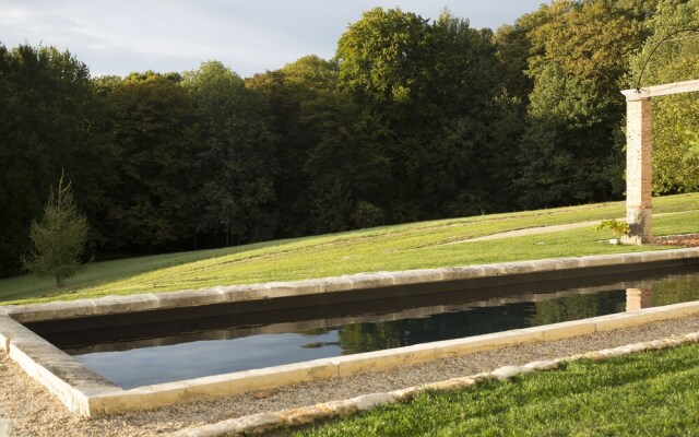 La Clairiere De La Reine Hortense