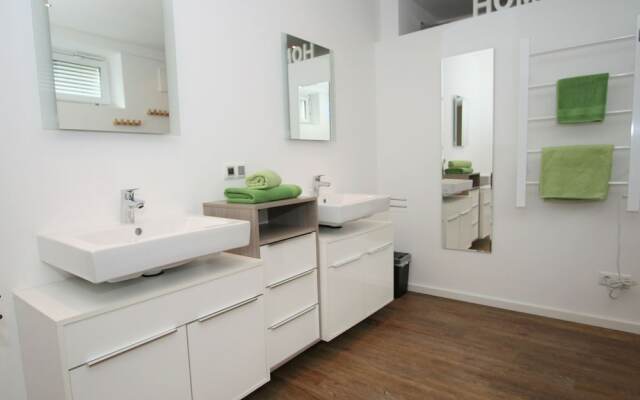 Modern Apartment in Niedernsill With Terrace