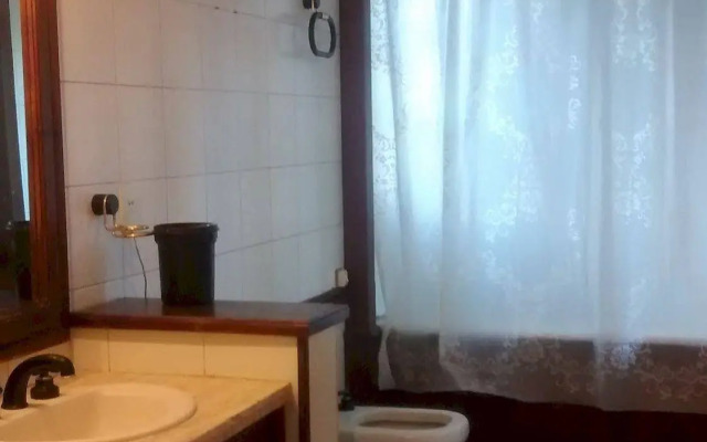 Gorilla - Hostel