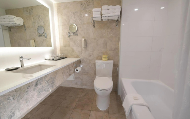 Sheraton Laval Hotel