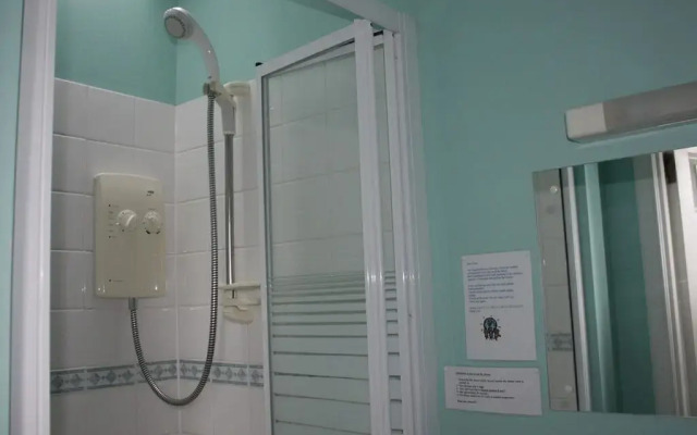 Airdenair Guest House