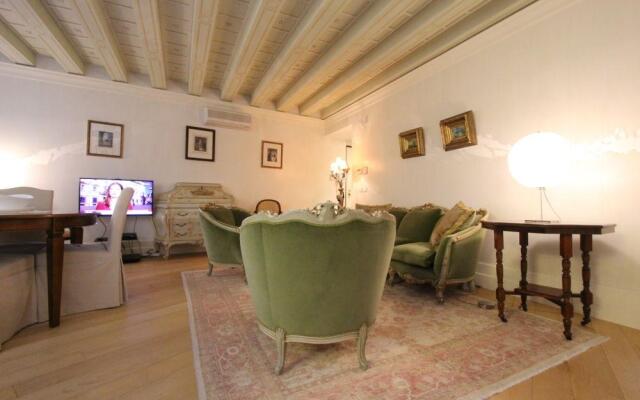 Faville - Castello Apartments