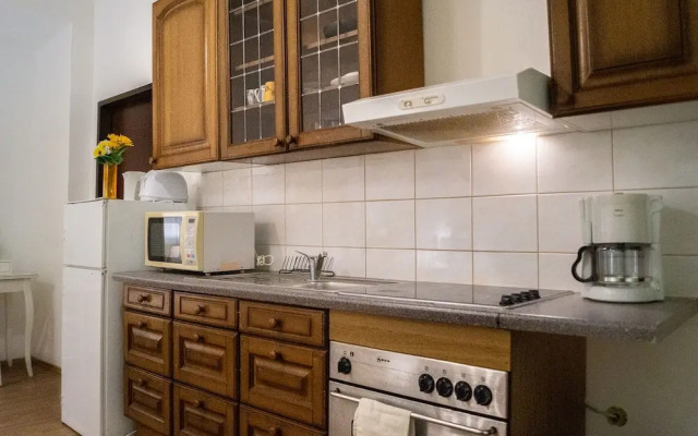 Beautiful 2BR - 12 min from Downtown