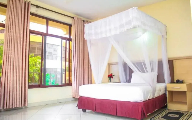 Land Mark Hotel