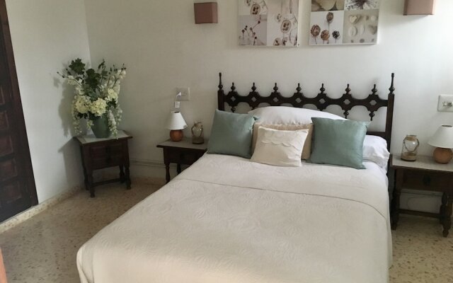 Beautiful 2 Bedroom Apartment