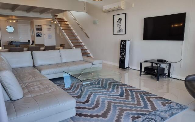 The Crystal - Spectacular sea Views in Camps Bay