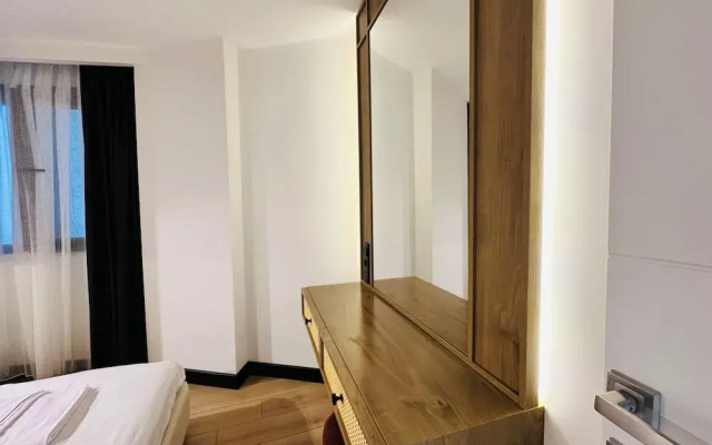 Rose Point Residence