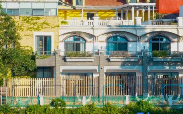 Yuehu View Smart Homestay (Jianshui Ancient City Branch)