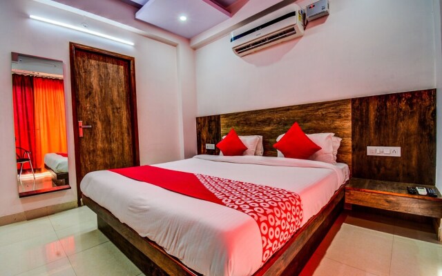 OYO 18710 Thikana Palace