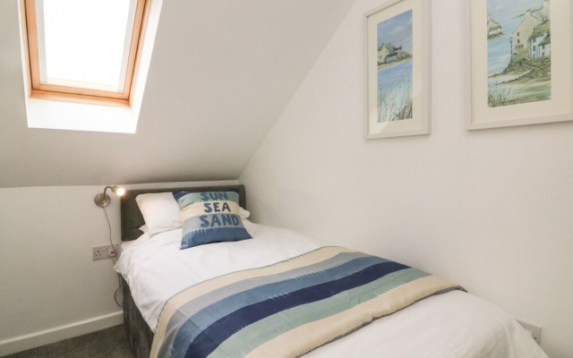 Honeysuckle Cottage
