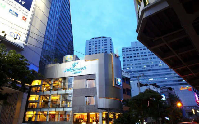 Отель Sukhumvit Suites