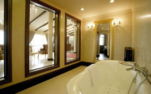 Arena Regia Hotel & Spa