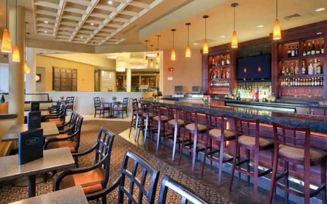 DoubleTree by Hilton Kansas City - Overland Park