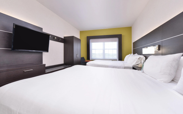 Holiday Inn Express Mystic by IHG