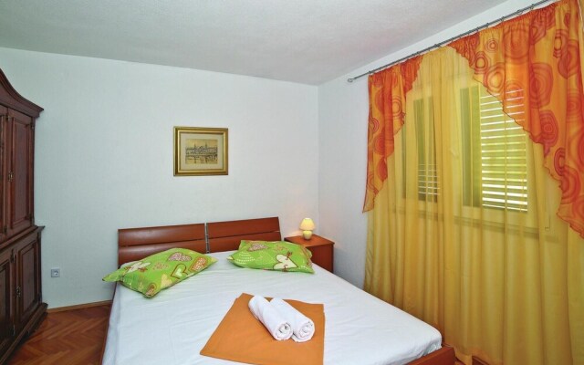 Beautiful Home in Trogir With Wifi and 3 Bedrooms