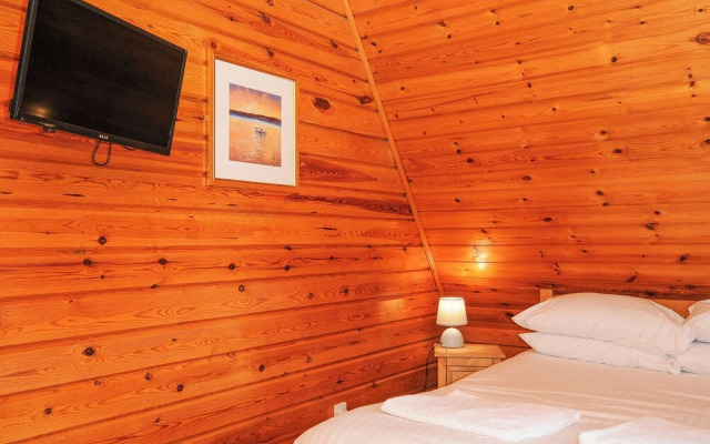 Lodge 32 - Cowslip