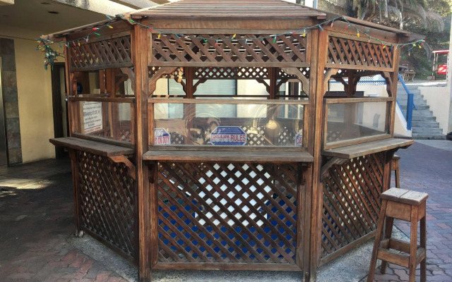 Seaport Village Inn Avalon